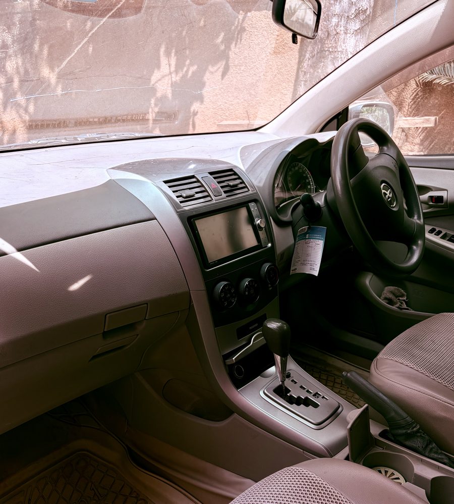 Toyota Fielder dashboard